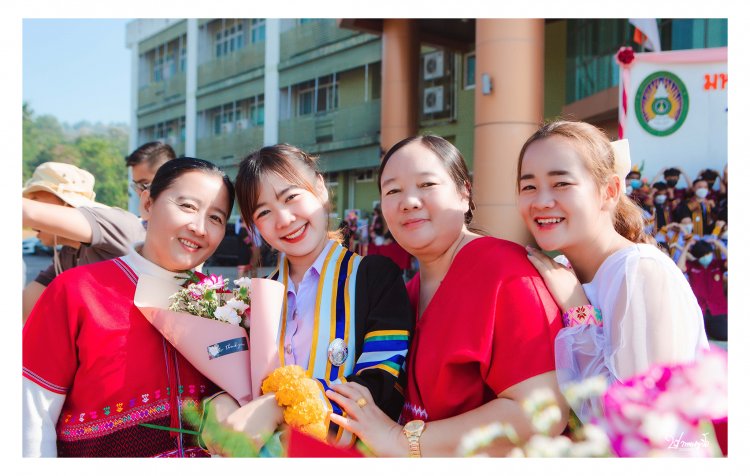 ปากาญอสตูดิโอ ช่างภาพแม่สอด ถ่ายรูปแม่สอด ช่างถ่ายรูปแม่สอด รูปแม่สอด ช่างถ่ายภาพแม่สอด ช่างถ่ายวีดีโอแม่สอด ช่างวีดีโอแม่สอด ช่างภาพแม่สอด งานแต่งงาน พรีเวดดิ้ง อีเว้นท์  วีดีโอ ช่างภาพกะเหรี่ยง