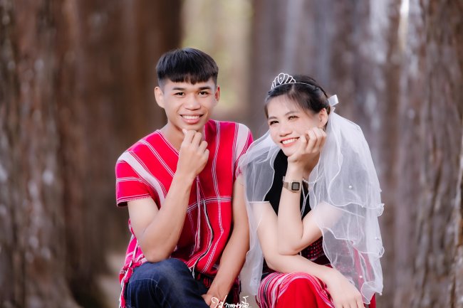 พรีเวดดิ้งในชุดกะเหรี่ยงสวยๆ