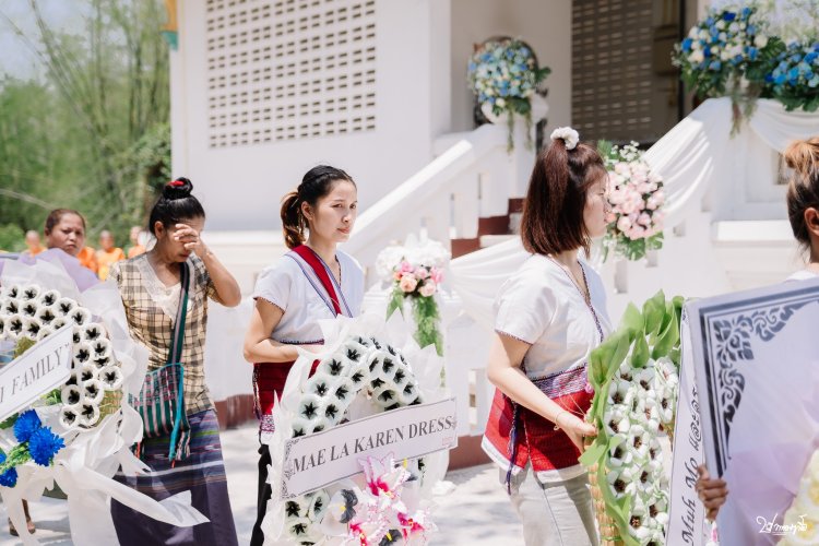 ถ่ายรูปงานศพ บ้านหมื่นฤชัย พบพระ ตาก ถ่ายภาพ ช่างภาพพบพระ ช่างภาพแม่สอด ช่างภาพแม่ระมาด ช่างภาพท่าสองยาง ช่างภาพกะเหรี่ยง