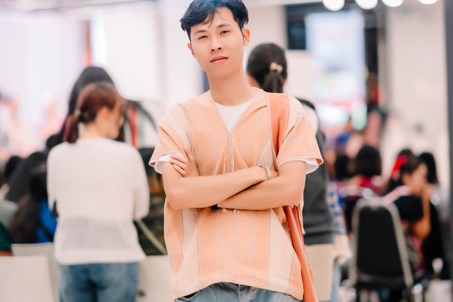 โปรไฟล์ น้องรถตู้ Super100 - Kleepo Fashion Show 2023