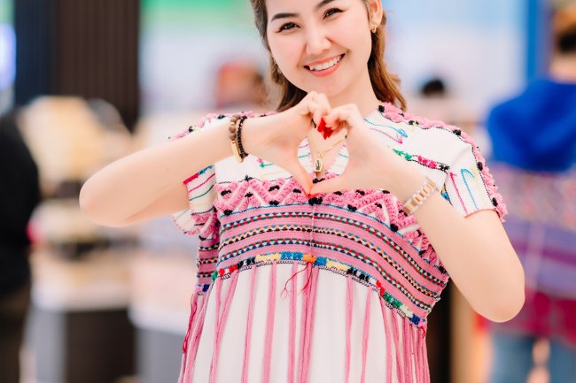 สาวกะเหรี่ยง May May - Kleepo Fashion Show 2023 โรบินสันแม่สอด