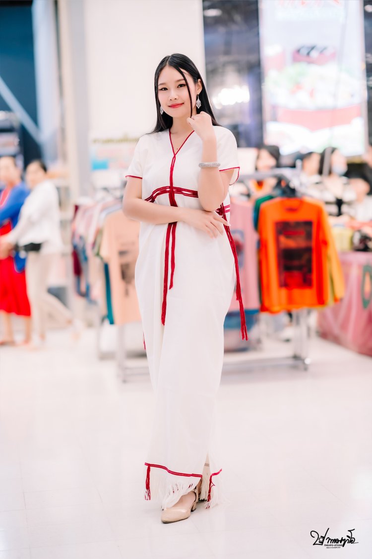 Debary Staunch KarenGirl - Fashion Show 2023 maesot