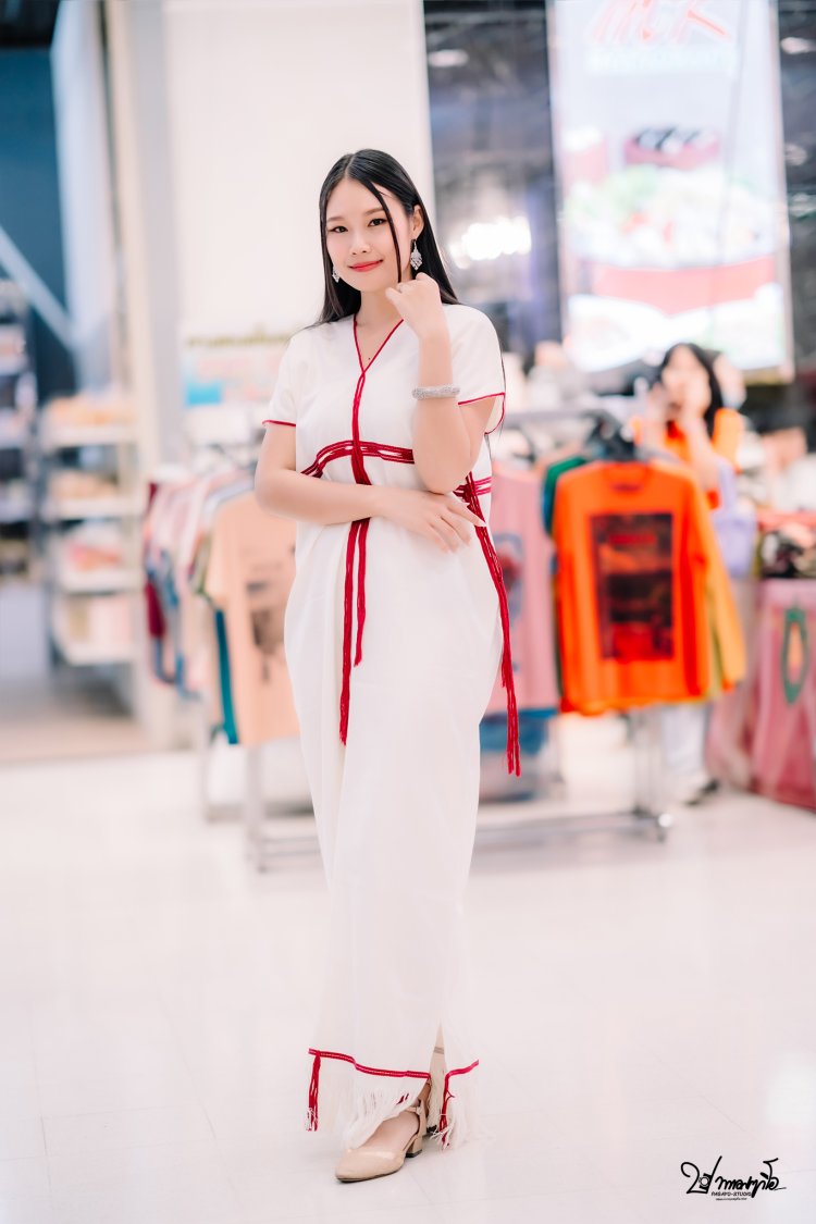 Debary Staunch KarenGirl - Fashion Show 2023 maesot