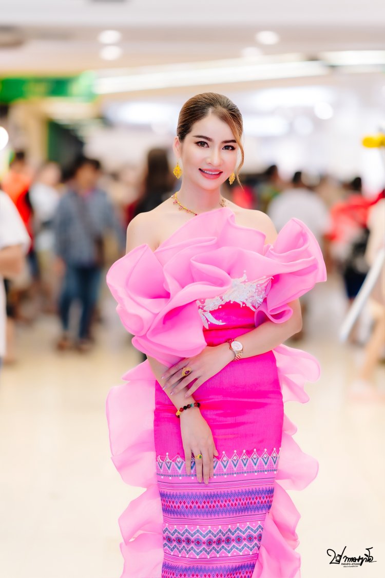 Sundaou - Miss Sundra Thailand  สาวสวยกะเหรี่ยง ชุดกะเหรี่ยง เสื้อกะเหรี่ยง ช่างภาพแม่สอด โรบินสันแม่สอด แฟชั่นกะเหรี่ยง