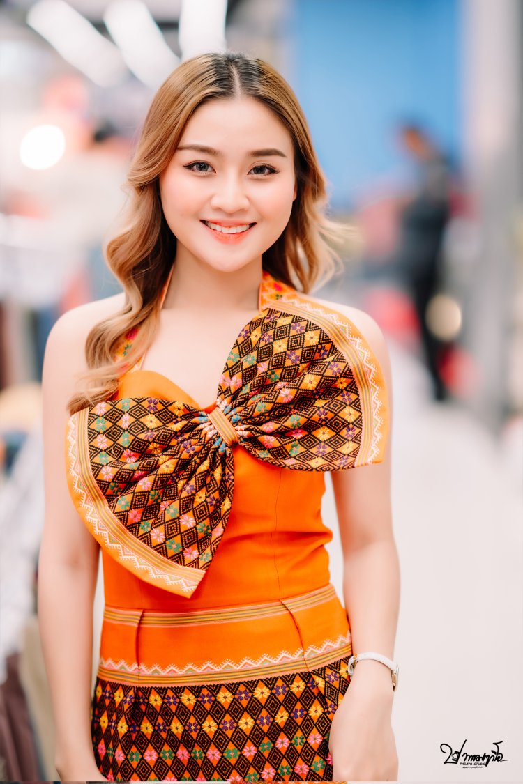 Nan Khing Thin Kyi  -  Kleepo Fashion Show 2023 โรบินสันแม่สอด สาวกะเหรี่ยง ชุดกะเหรี่ยง เสื้อกะเหรี่ยง แฟชั่นกะเหรี่ยง คนดัง ดารา