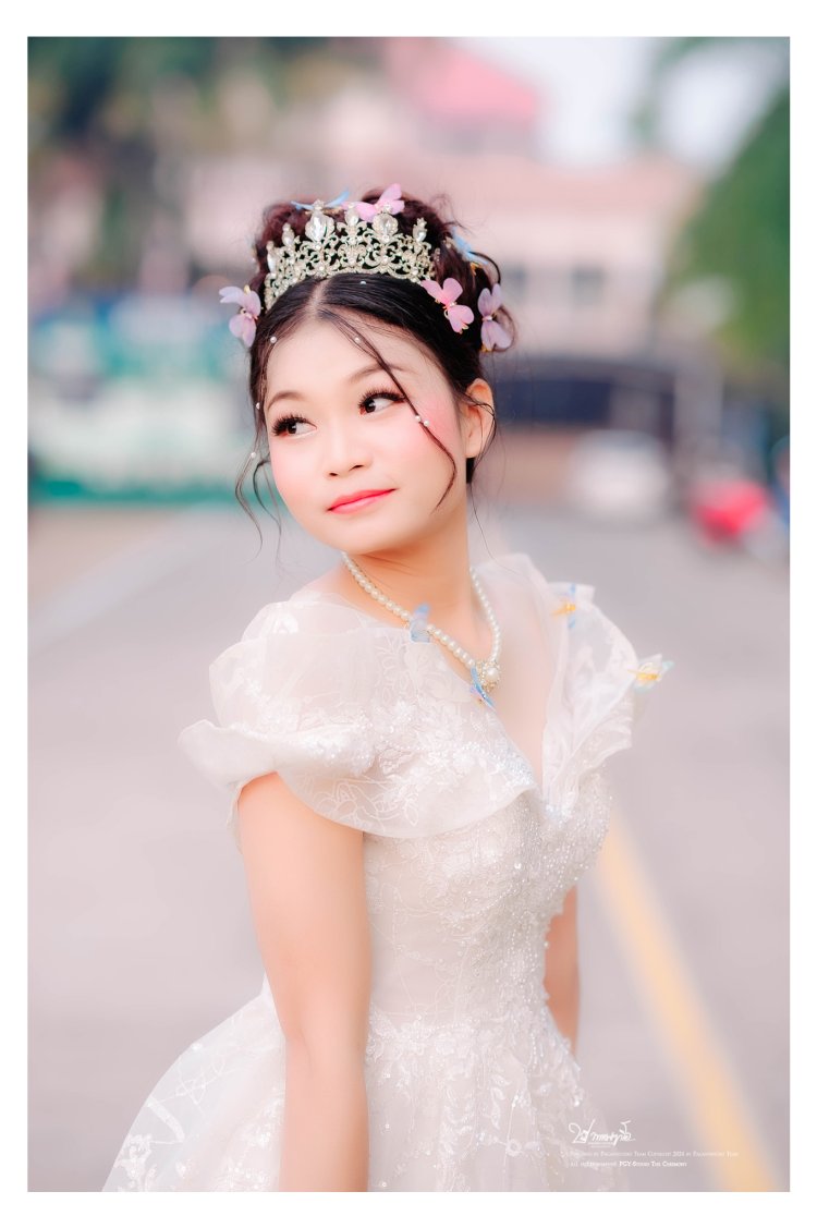 ช่างภาพกะเหรี่ยง ถ่ายรูป วิทยาลัยเทคนิคแม่สอด