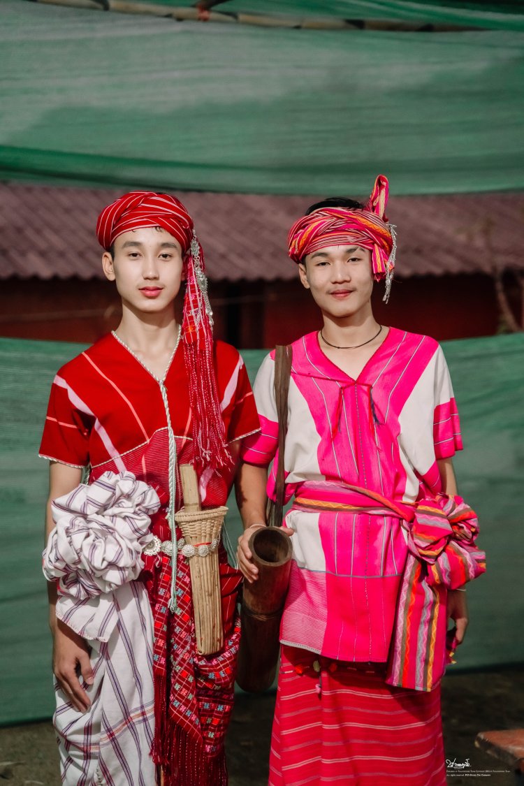 หนุ่มกะเหรี่ยง ปว่าเกอญอโพ ตาก แม่สอด แม่ระมาด ท่าสองยาง 