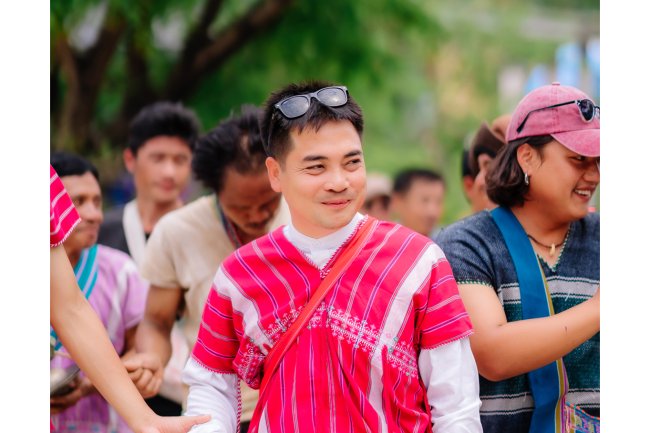 ถ่ายภาพงานแต่งกะเหรี่ยง แม่ระมาด  บ้านห้วยสลุง กับช่างภาพกะเหรี่ยงตาก