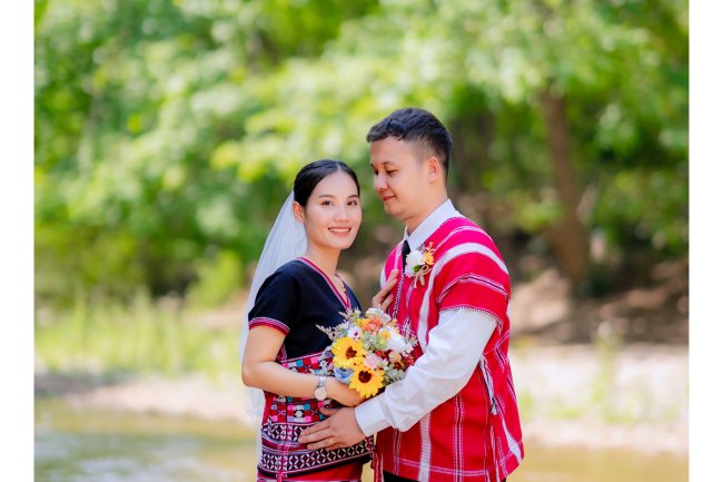 ถ่ายภาพงานแต่งกะเหรี่ยง ท่าสองยาง  บ้านเชียงแก้ว หรือบ้านโชโกล