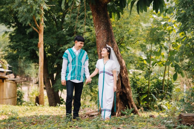 ภาพถ่ายงานแต่งพื้นบ้านกะเหรี่ยง ณ บ้านแสมใหญ่ อ.แม่ระมาด จ.ตาก