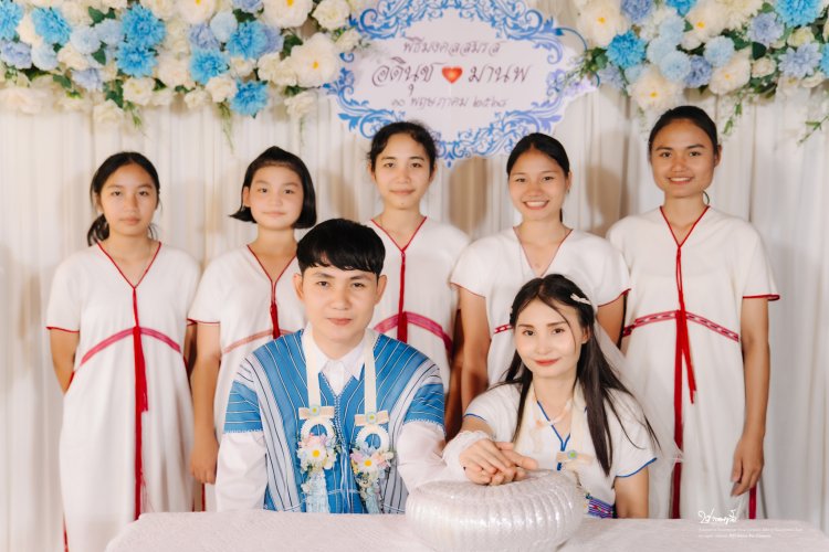 ถ่ายภาพงานแต่งพื้นเมืองกะเหรี่ยง ณ ตำบลสามหมื่น แม่ระมาด