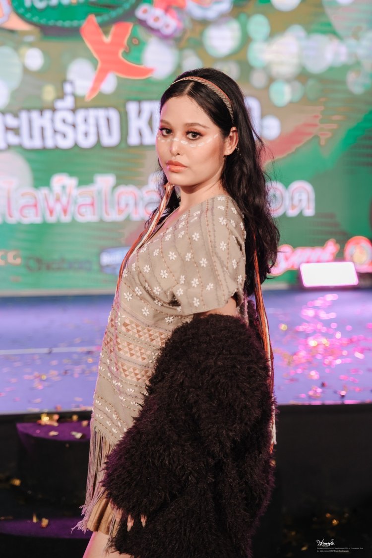 สาวกะเหรี่ยงแม่สอด จังหวัดตาก