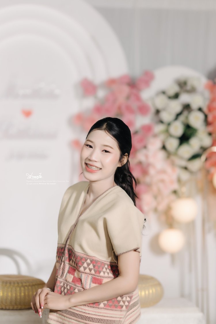 สาวกะเหรี่ยง ปว่าเกอญอโพ